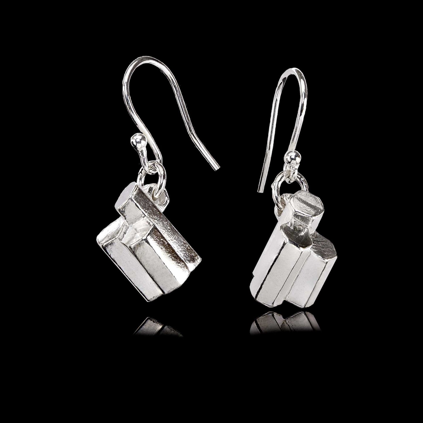 Giant's Causeway Silver Drop Earrings, hallmarked and gift boxed with worldwide postage available.