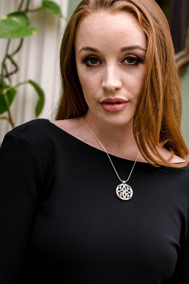 Dara Knot Necklace - NI Silver